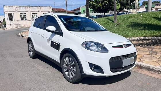 FIAT PALIO 1.6 MPI SPORTING 16V FLEX 4P MANUAL